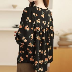 Chiffon blouse lady